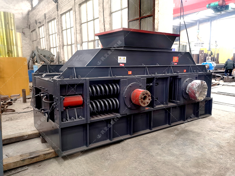 處理礦山廢石料用1510型對(duì)輥制砂機(jī)產(chǎn)能如何？